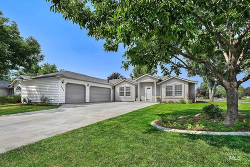 492 E Addeson St, Meridian, ID, 83646-4423 | Card Image