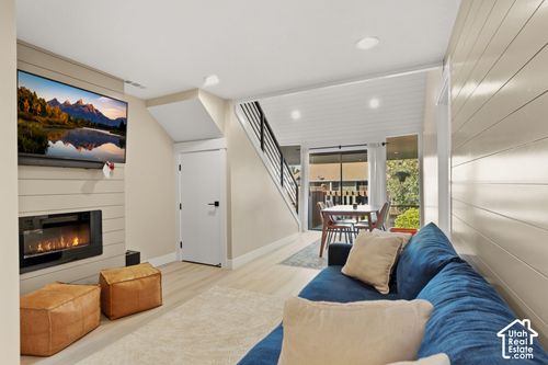 3d-4165 S 2700 W, Taylorsville, UT, 84129-5254 | Card Image
