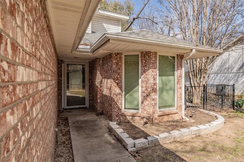 4218 Mojave Dr, Granbury, TX, 76049-5250 | Card Image