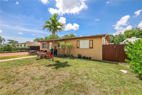 11600 Sw 181st Ter, Miami, FL, 33157-4966 | Card Image