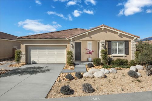 13898 Hidden Pines Ct, Victorville, CA, 92392-3706 | Card Image