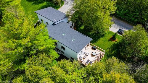 1071 Rivers Edge Dr, West Montrose, ON, N0B2V0 | Card Image