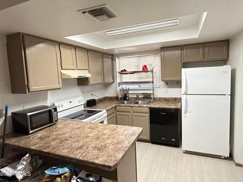 416-422 W Pebble Beach Dr, Tempe, AZ, 85282-4825 | Card Image