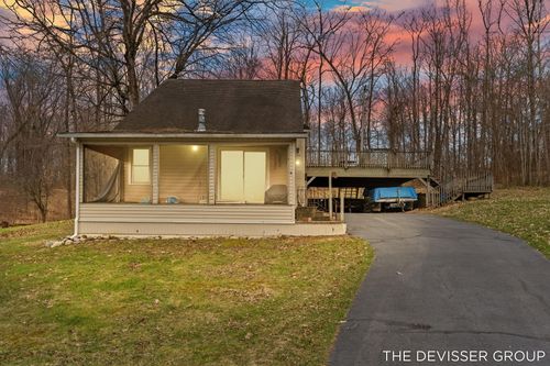 3136 Baseline Rd, Gobles, MI, 49055-8801 | Card Image