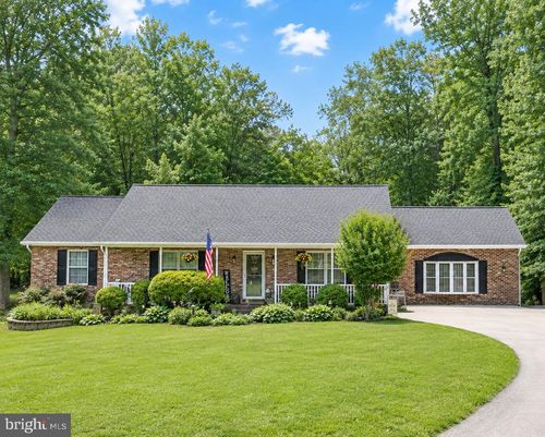 7370 Bullfeather Pl, Hughesville, MD, 20637-2923 | Card Image