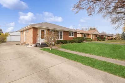 158 S Hale Street, House other with 2 bedrooms, 1 bathrooms and 2 parking in PALATINE IL | Image 2