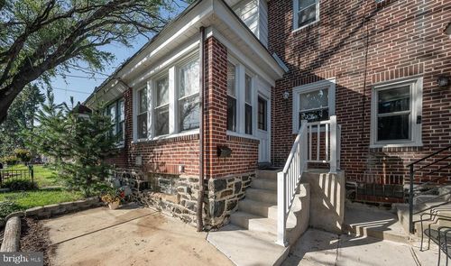 71 Barker Ave, SHARON HILL, PA, 19079-1416 | Card Image
