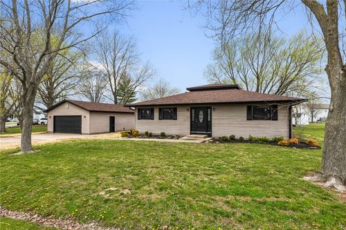 4 Carella Dr, Altamont, IL, 62411-1003 | Card Image