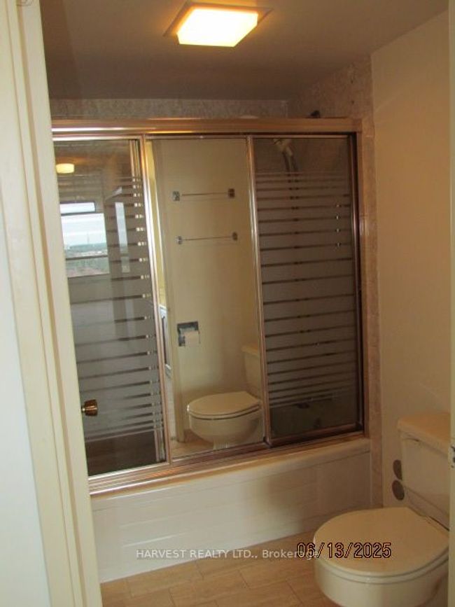 2102 - 255 Bamburgh Cir, Condo with 2 bedrooms, 2 bathrooms and 2 parking in Scarborough ON | Image 22