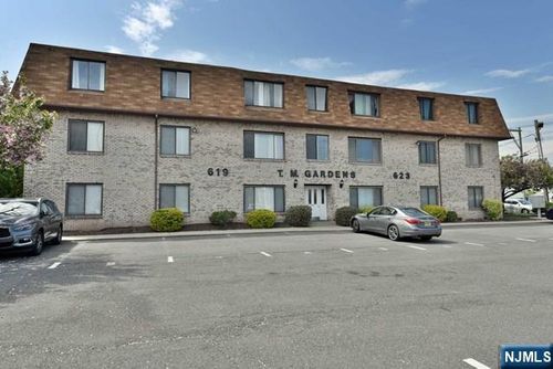 619 Schuyler, Lyndhurst, NJ, 07071 | Card Image