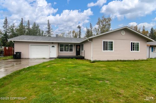 108 Paula St, Kenai, AK, 99611-6814 | Card Image