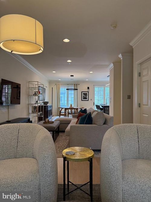 46 W Mechanic St, New Hope, PA, 18938-1205 | Card Image