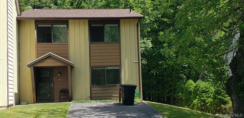 43 Elizabeth Way, Kiamesha Lake, NY, 12751-5033 | Card Image