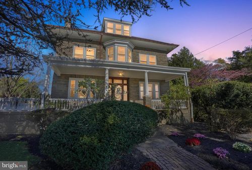 580 Wigard Ave, PHILADELPHIA, PA, 19128-3132 | Card Image