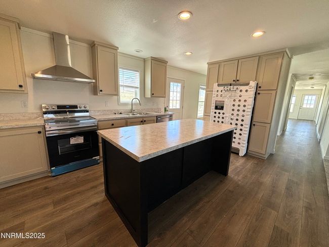 7615 Jean Way, House other with 4 bedrooms, 2 bathrooms and 4 parking in Winnemucca NV | Image 5