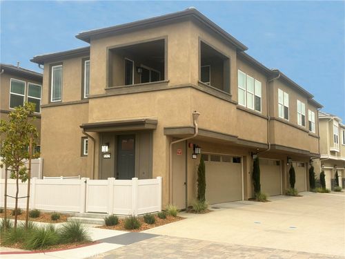 32629 Brunello Way, Temecula, CA, 92591-0375 | Card Image