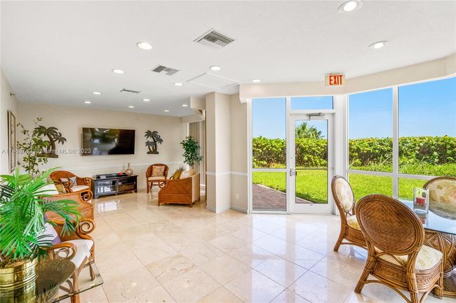 405 - 3870 N Highway A1a, Condo with 2 bedrooms, 2 bathrooms and null parking in Hutchinson Island FL | Image 30