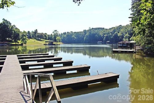 91-6020 Plantation Pointe Dr, Granite Falls, NC, 28630-8836 | Card Image