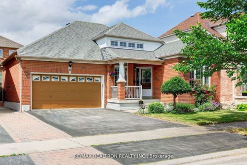 61 Manorwood Dr, Markham, ON, L6C2S2 | Card Image