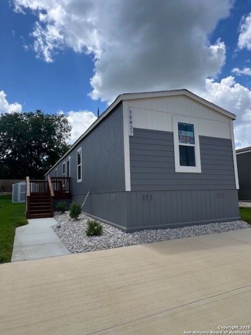 15927 Flores Crst, San Antonio, TX, 78221-4543 | Card Image