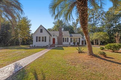 206 Ne 2nd Street, House other with 3 bedrooms, 2 bathrooms and null parking in HAVANA FL | Image 2