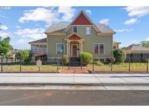614 Se Byers Ave, Pendleton, OR, 97801-2330 | Card Image