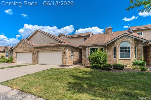 300 Avium Ln, Canton, MI, 48187-5333 | Card Image