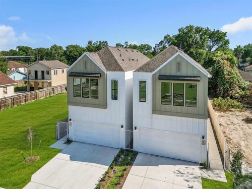 313 Tennessee St, Houston, TX, 77029-4639 | Card Image