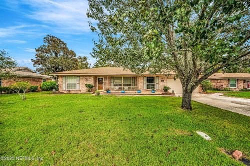 5495 Forrest Dr, Orange Park, FL, 32073-7232 | Card Image