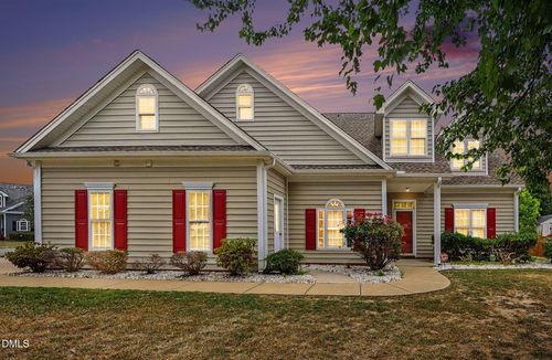 2032 Weaverline Dr, Fuquay-Varina, NC, 27526-7298 | Card Image