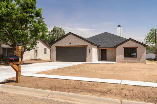 2008 N 5th St, Tahoka, TX, 79373-5039 | Card Image