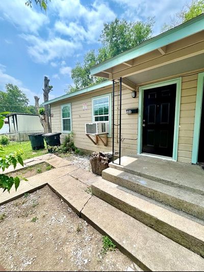 View of doorway to property | Image 2