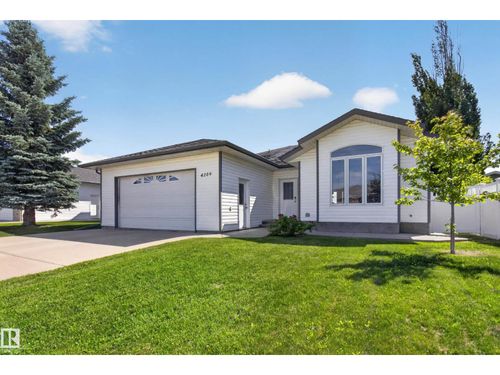 4209 46 St, Vegreville, AB, T9C1X7 | Card Image