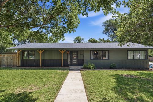 1908 8th St, Brownwood, TX, 76801-5502 | Card Image