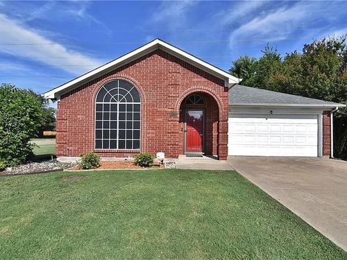 6323 Brookbriar Ct, Arlington, TX, 76018-3035 | Card Image