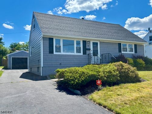9 Joan Pl, Clifton, NJ, 07012-1371 | Card Image