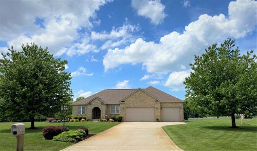 104 Stone Creek Dr, Valparaiso, IN, 46383 | Card Image