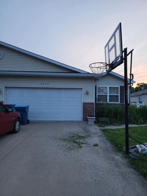 2113 Mary Ln, Ottawa, IL, 61350-1276 | Card Image