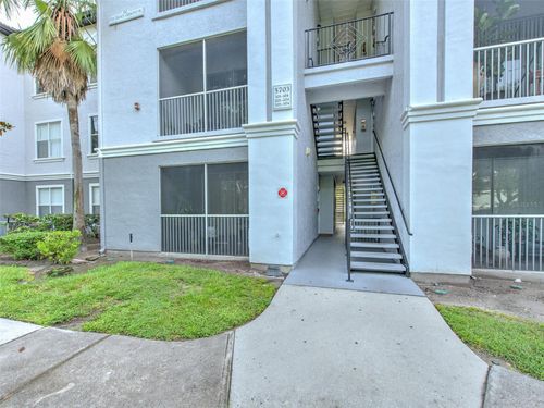 unit-302-5703 Legacy Crescent Pl, RIVERVIEW, FL, 33578-2820 | Card Image