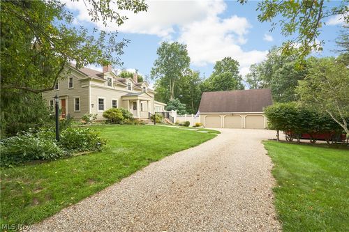3622 Ira Rd, Akron, OH, 44333-1212 | Card Image