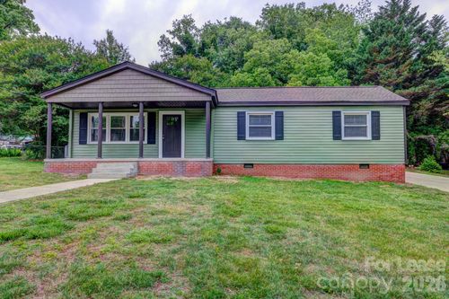 207 Ramsey St, Cherryville, NC, 28021-2124 | Card Image