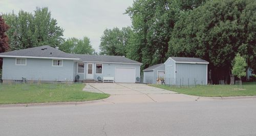 1218 7th Ave Ne, Owatonna, MN, 55060-1800 | Card Image