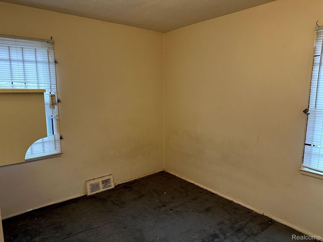 20093 Faust Ave, House other with 2 bedrooms, 1 bathrooms and null parking in Detroit MI | Image 8