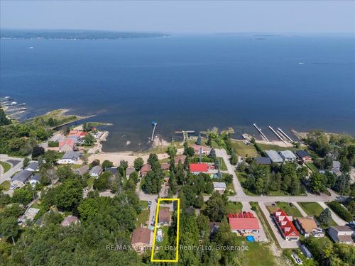 21 Grandview Rd, Port Mcnicoll, ON, L0K1R0 | Card Image