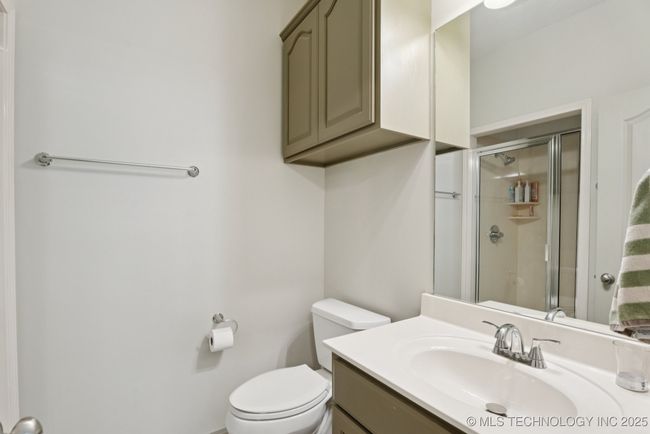 en-suite bath to 4th bedroom with walk-in shower. | Image 40