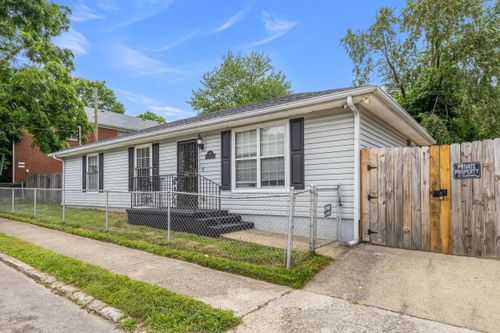 635 N Martin Luther King Blvd, Lexington, KY, 40508-1563 | Card Image