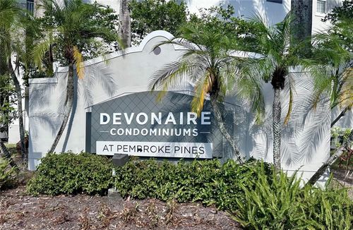 303-11185 Sw 6th St, Pembroke Pines, FL, 33025-7031 | Card Image