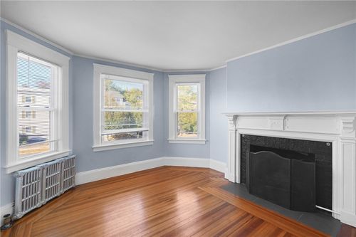 2-143 Irving Ave, Providence, RI, 02906-5406 | Card Image