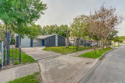 2422 Lake Louise Dr, House other with 3 bedrooms, 2 bathrooms and null parking in San Antonio TX | Image 1