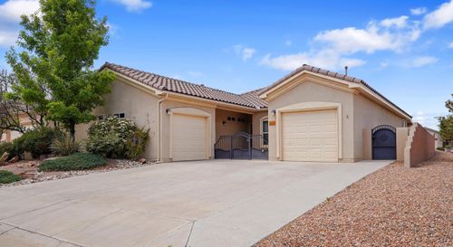 1047 Prairie Zinnia Dr, Bernalillo, NM, 87004-5801 | Card Image